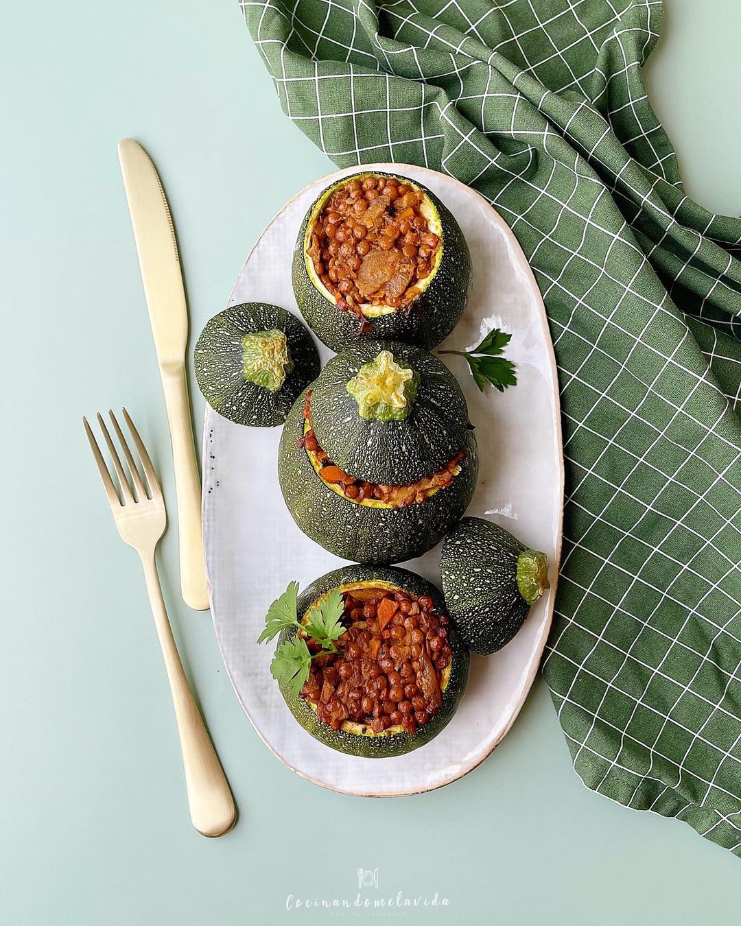 CALABACINES RELLENOS DE LENTEJAS CON VERDURAS