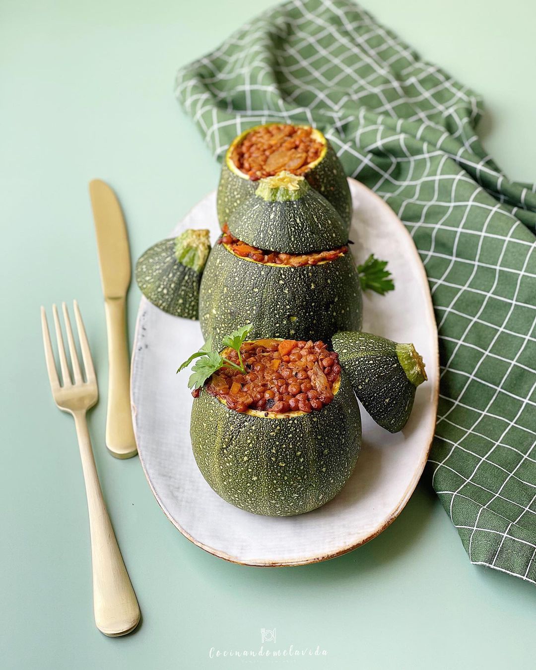CALABACINES RELLENOS DE LENTEJAS CON VERDURAS