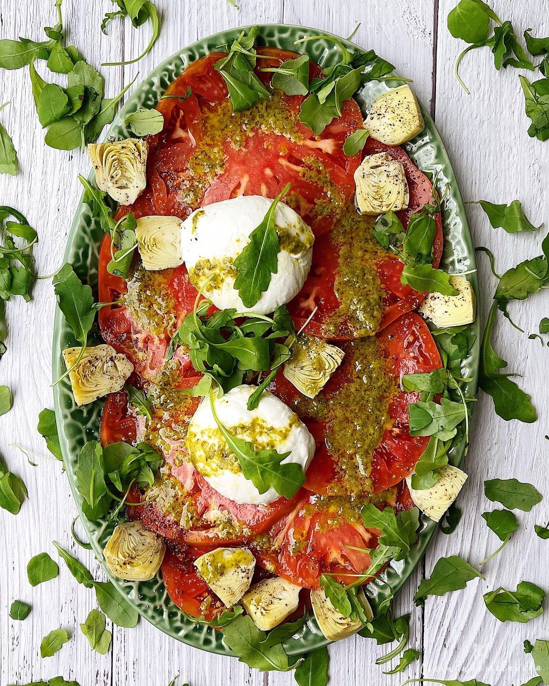 ENSALADA DE TOMATE CON PESTO DE PISTACHOS