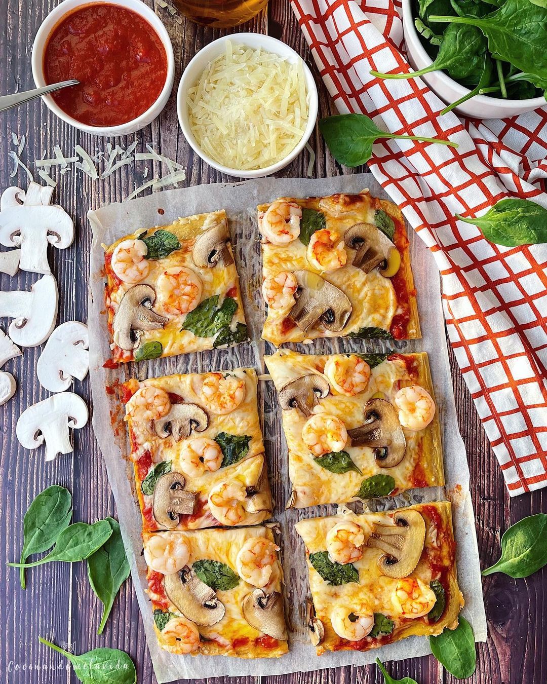 PIZZA CON BASE DE ATÚN