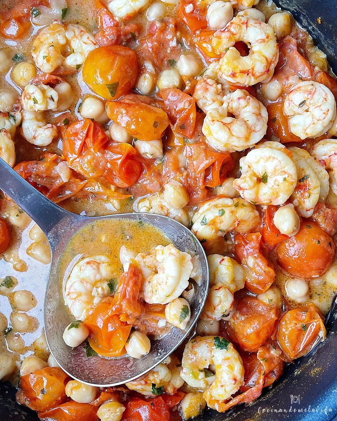 GUISO DE GARBANZOS CON GAMBONES EXPRESS