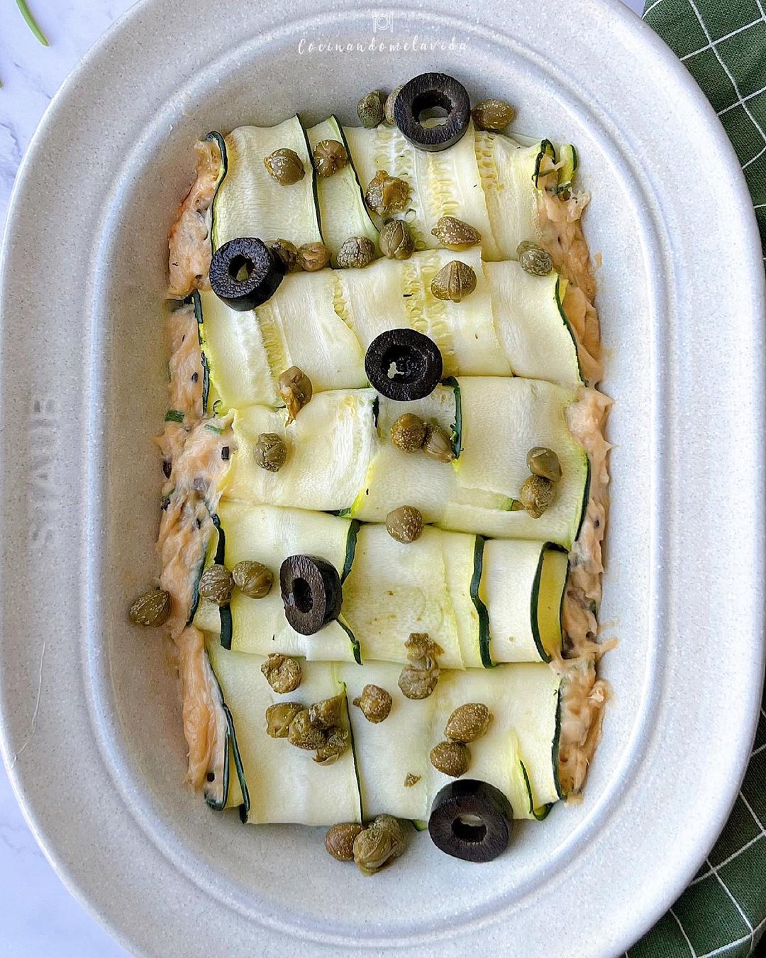 CANELONES DE CALABACÍN RELLENOS DE SALMÓN Y QUESO