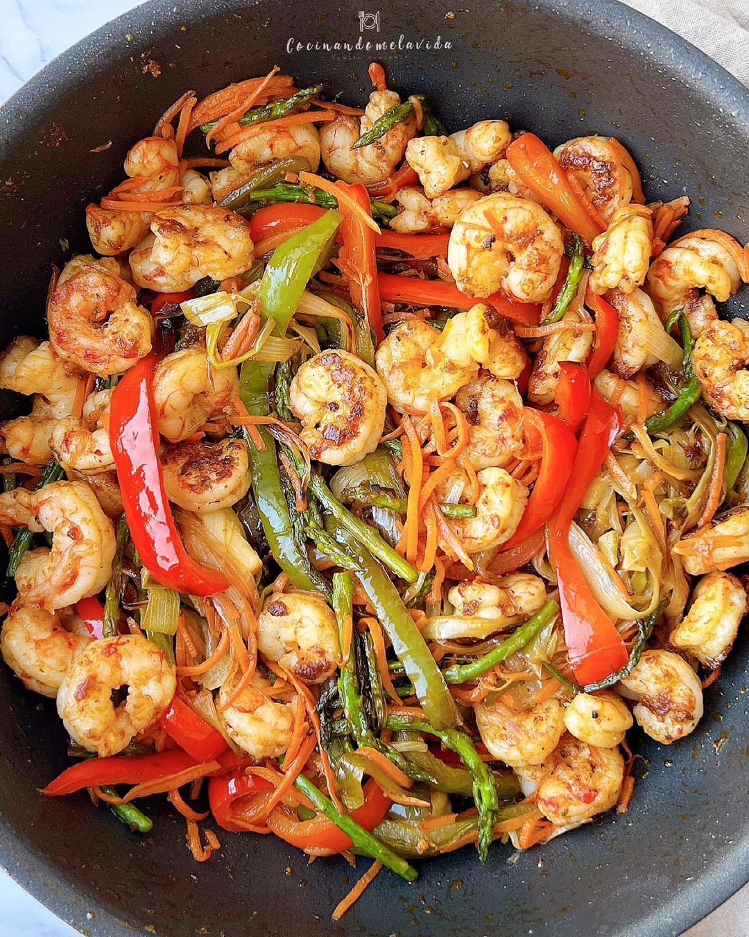 WOK DE GAMBONES CON VERDURAS
