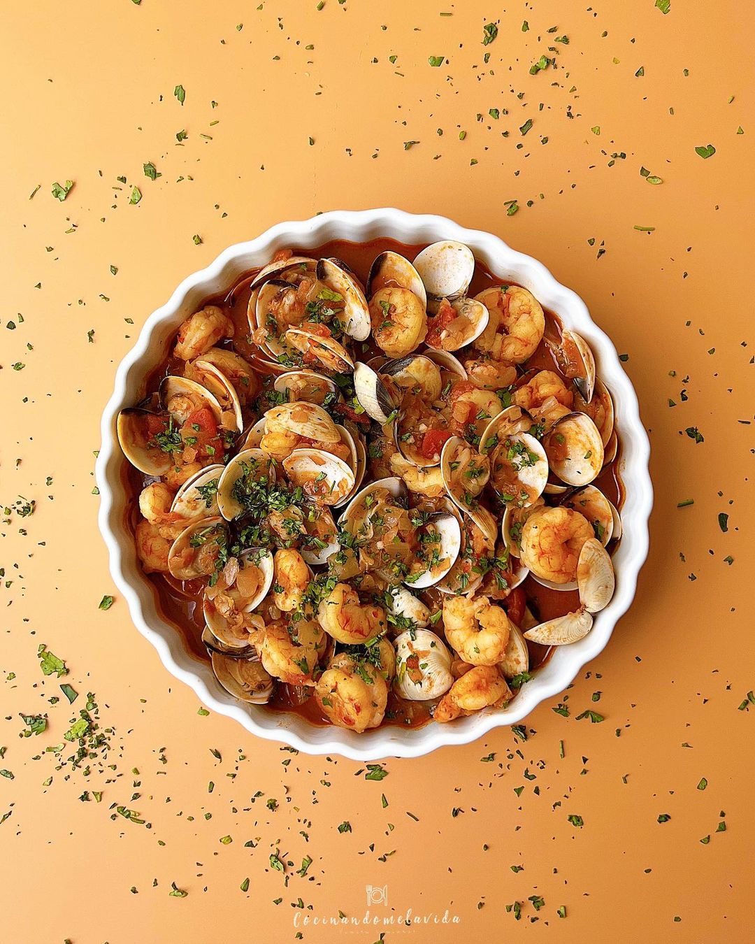 ALMEJAS CON GAMBAS A LA MARINERA
