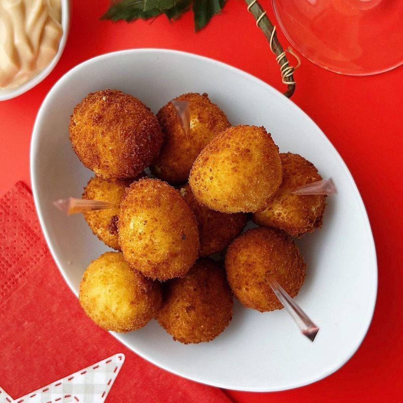 HUEVOS DE CODORNIZ REBOZADOS