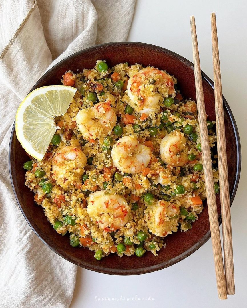 CUSCÚS CON VERDURAS Y GAMBONES