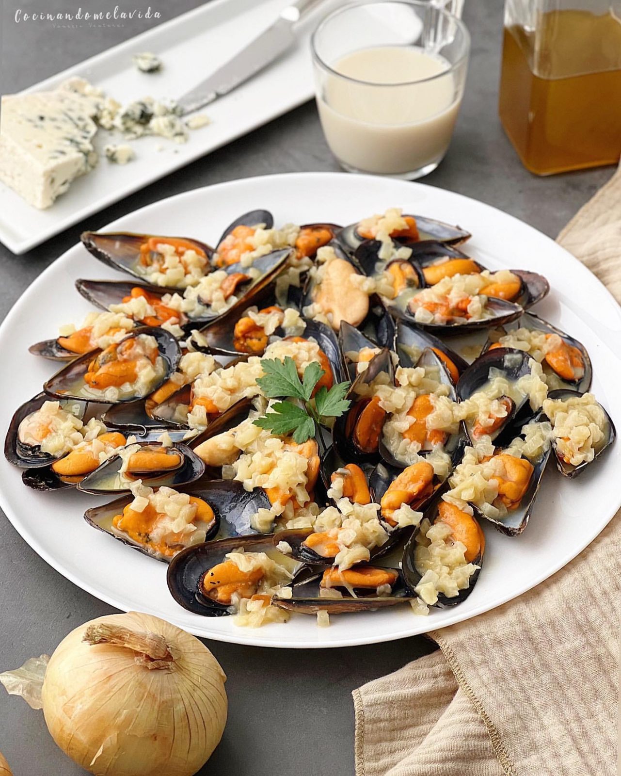MEJILLONES AL ROQUEFORT