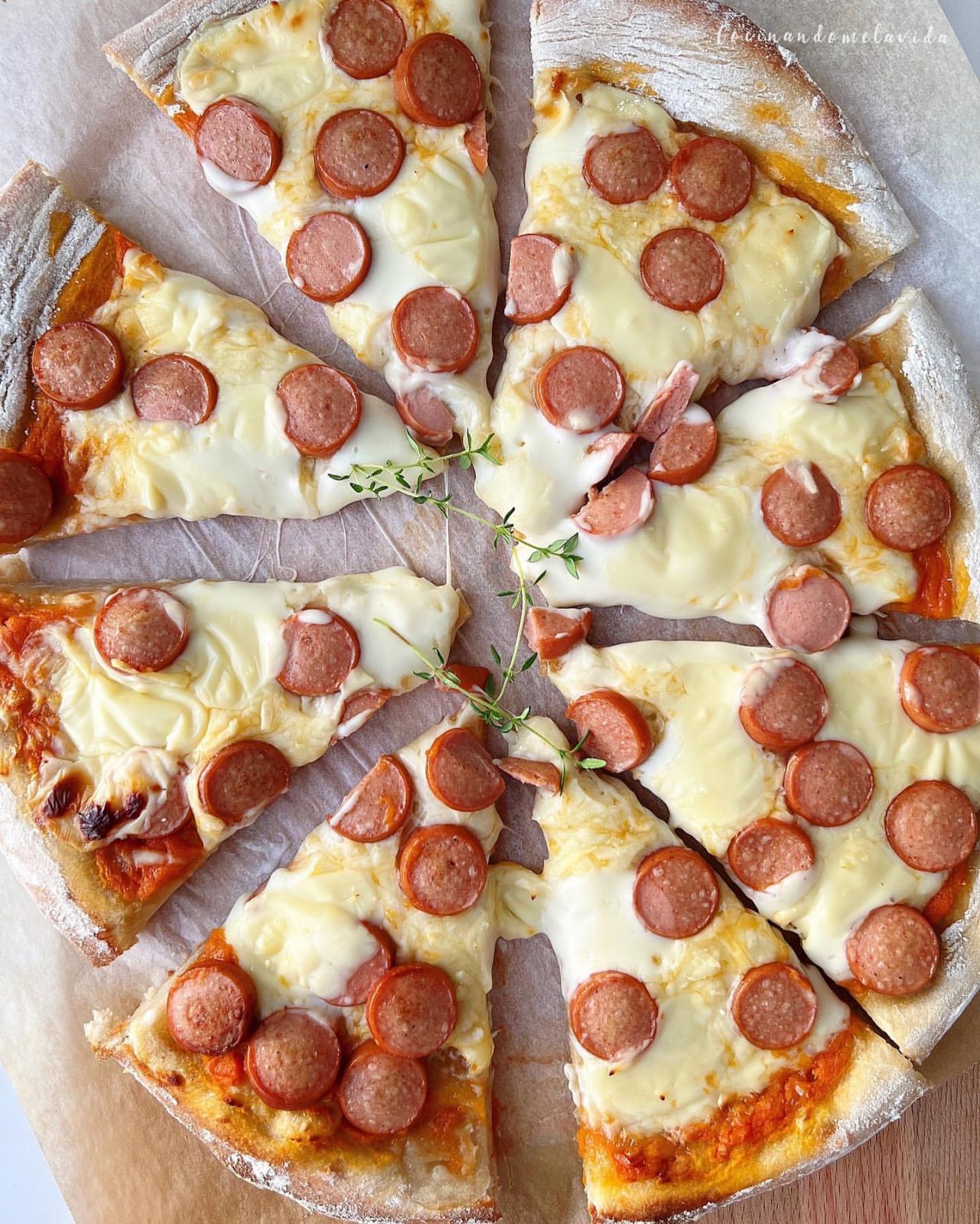 PIZZA DE FRANKFURT CREMOSA