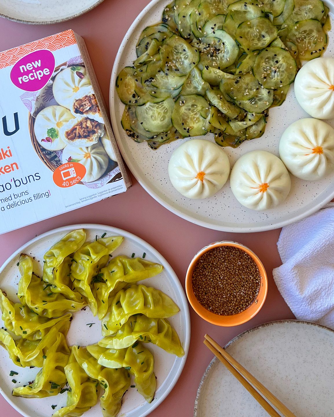SALSA PARA GYOZAS Y ENSALADA DE PEPINO