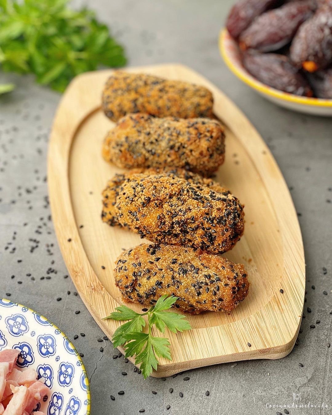 CROQUETAS DE DÁTILES Y BEICON
