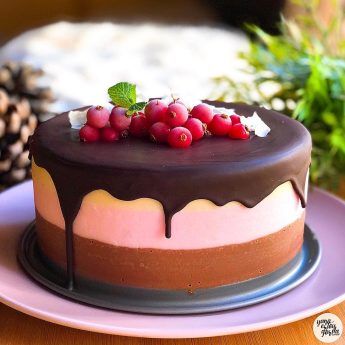 Mousse cheesecake de cacao, frambuesas y vainilla