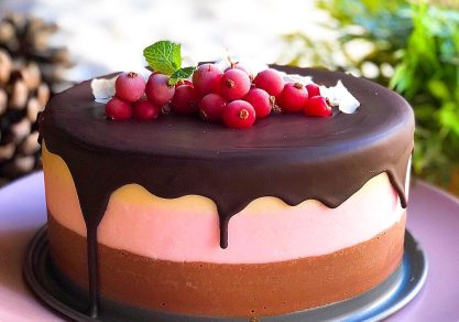 Mousse cheesecake de cacao, frambuesas y vainilla
