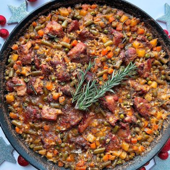Arroz con costillas de cerdo y patatas