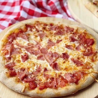 PIZZA PROSCIUTTO (LARGA FERMENTACIÓN)
