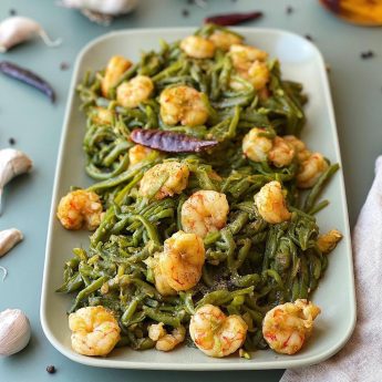 JUDÍAS VERDES CON GAMBONES AL AJILLO
