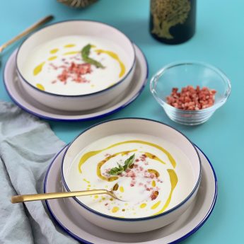 CREMA LIGERA DE MELÓN CON JAMÓN