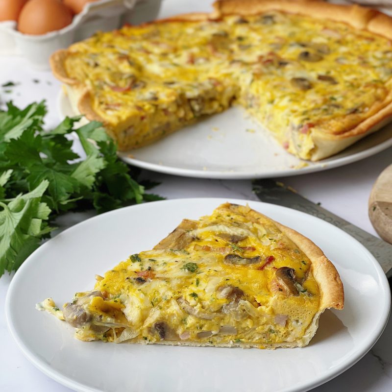 QUICHÉ CON BEICON Y CHAMPIÑONES