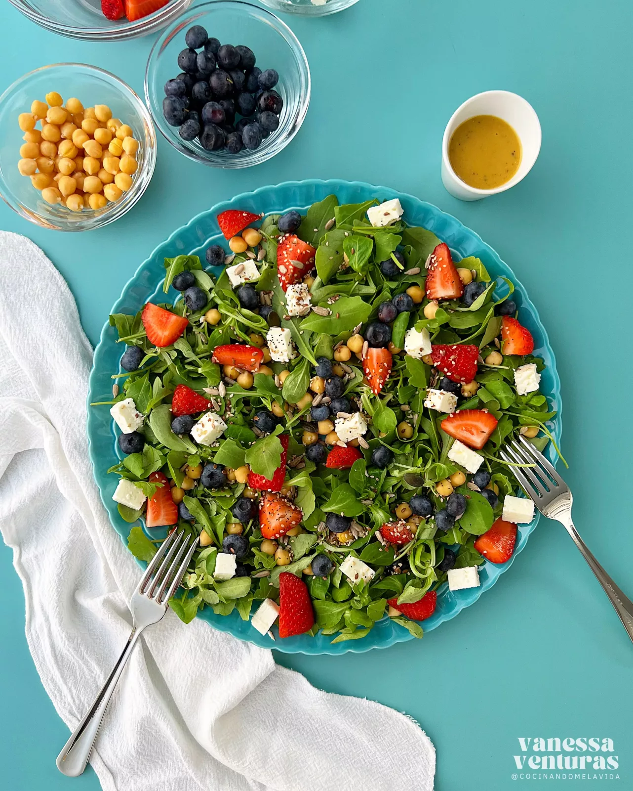 ENSALADA DE FRUTOS DEL BOSQUE