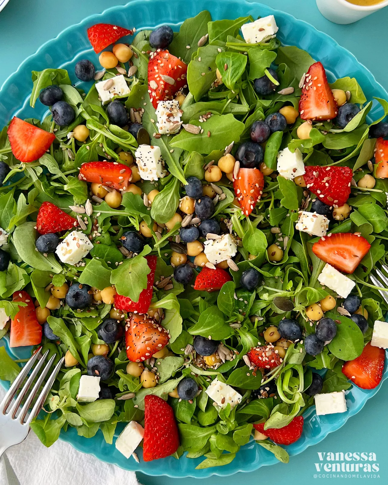ENSALADA DE FRUTOS DEL BOSQUE