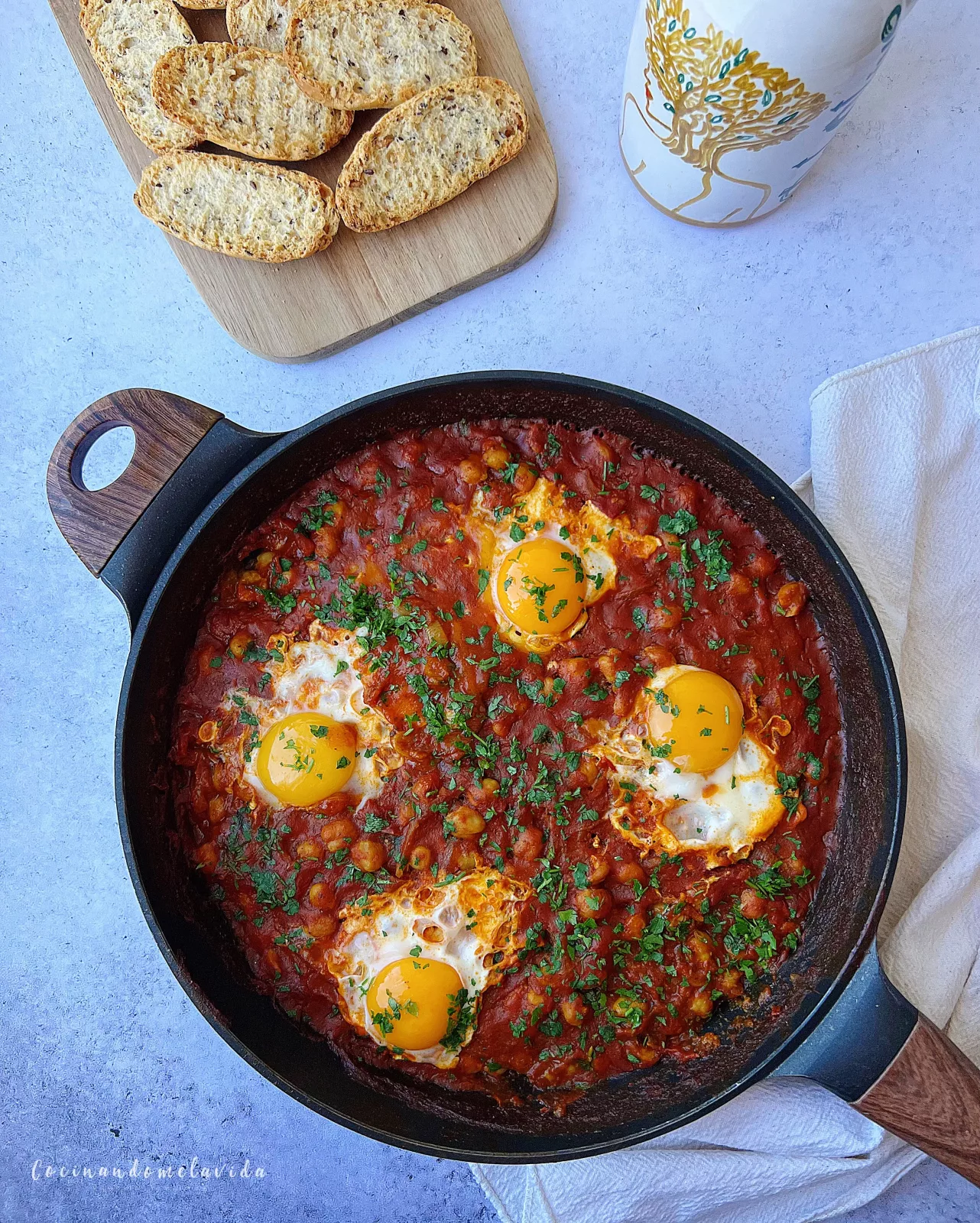 GARBANZOS CON TOMATE