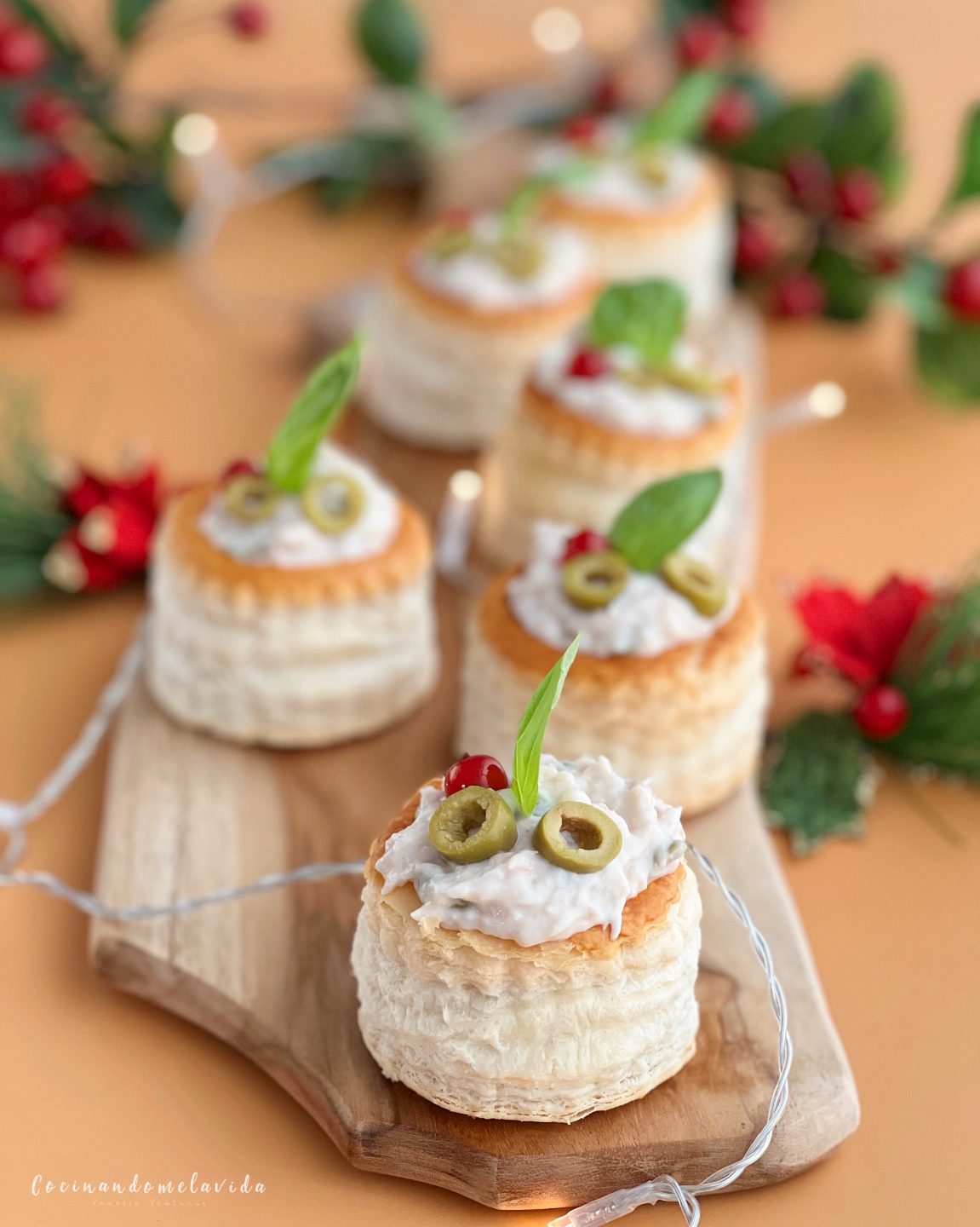 VOLOVANES RELLENOS DE ATÚN CREMOSO