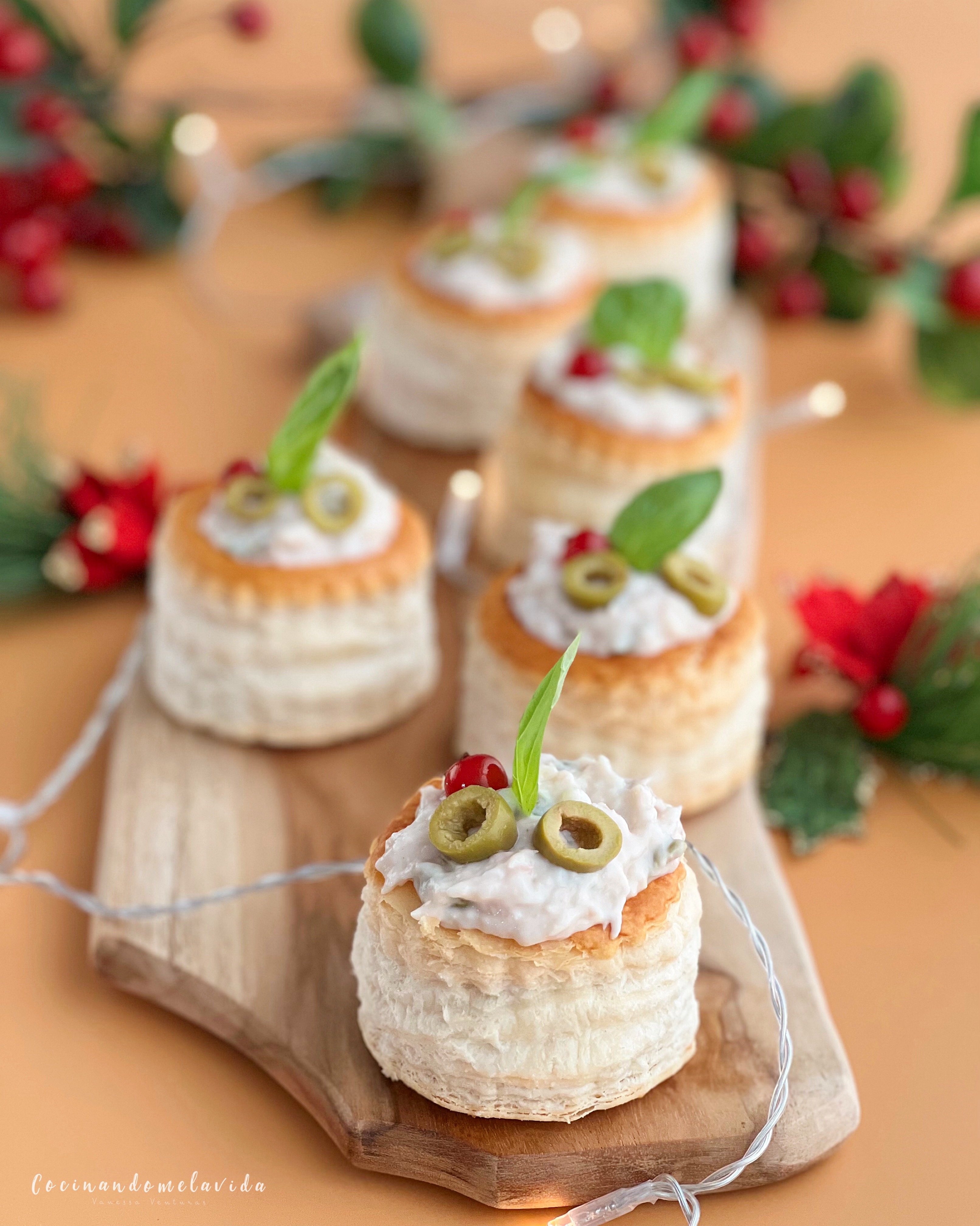 VOLOVANES RELLENOS DE ATÚN CREMOSO