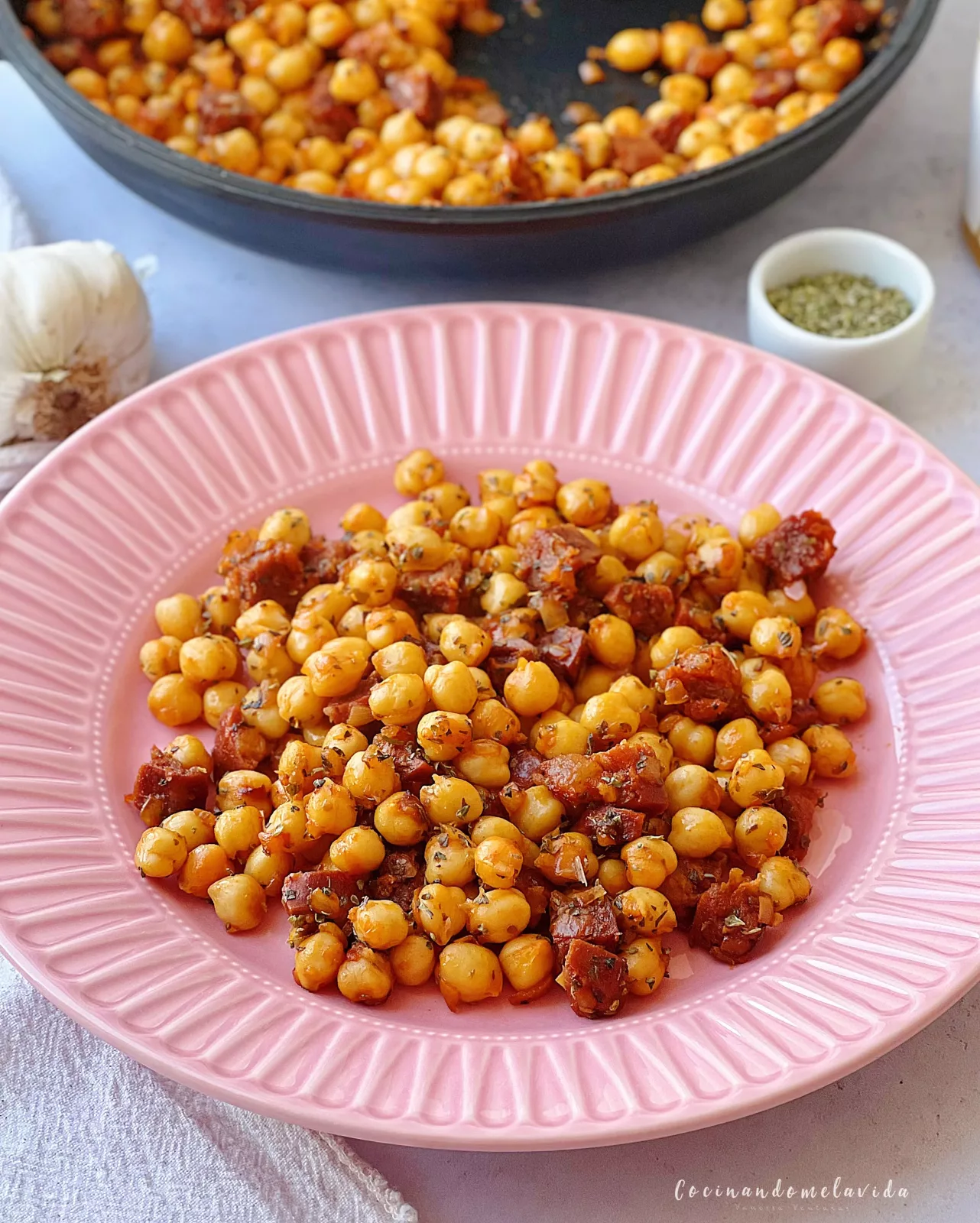 GARBANZOS CON CHORIZO