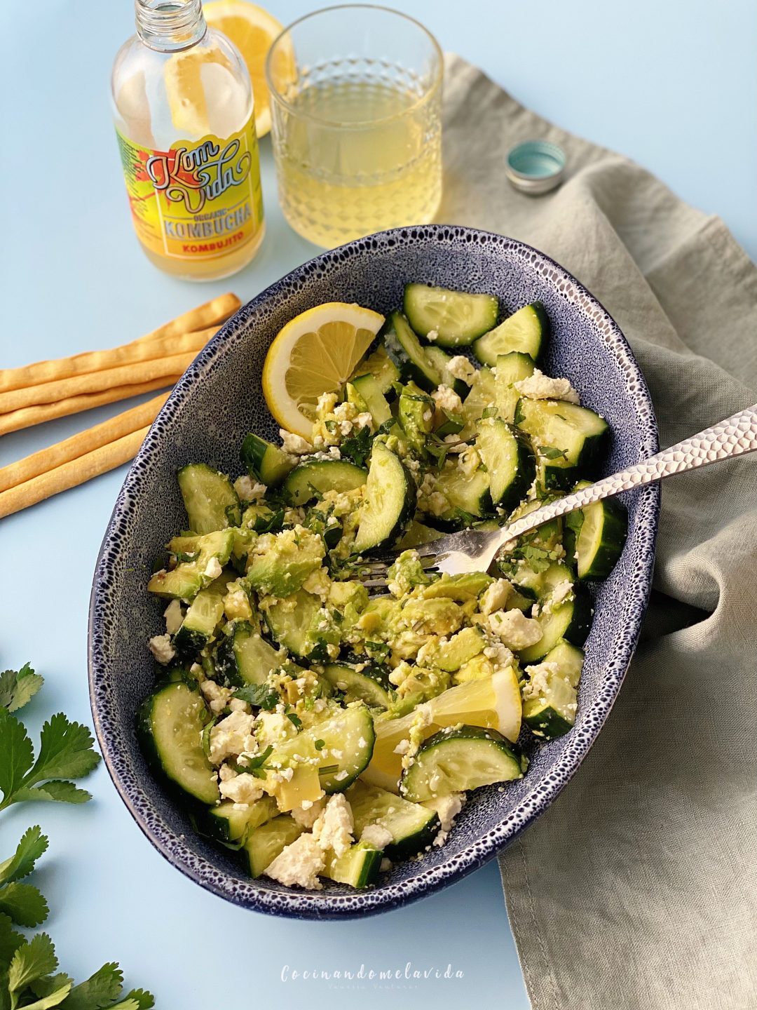 ENSALADA DE PEPINO Y AGUACATE