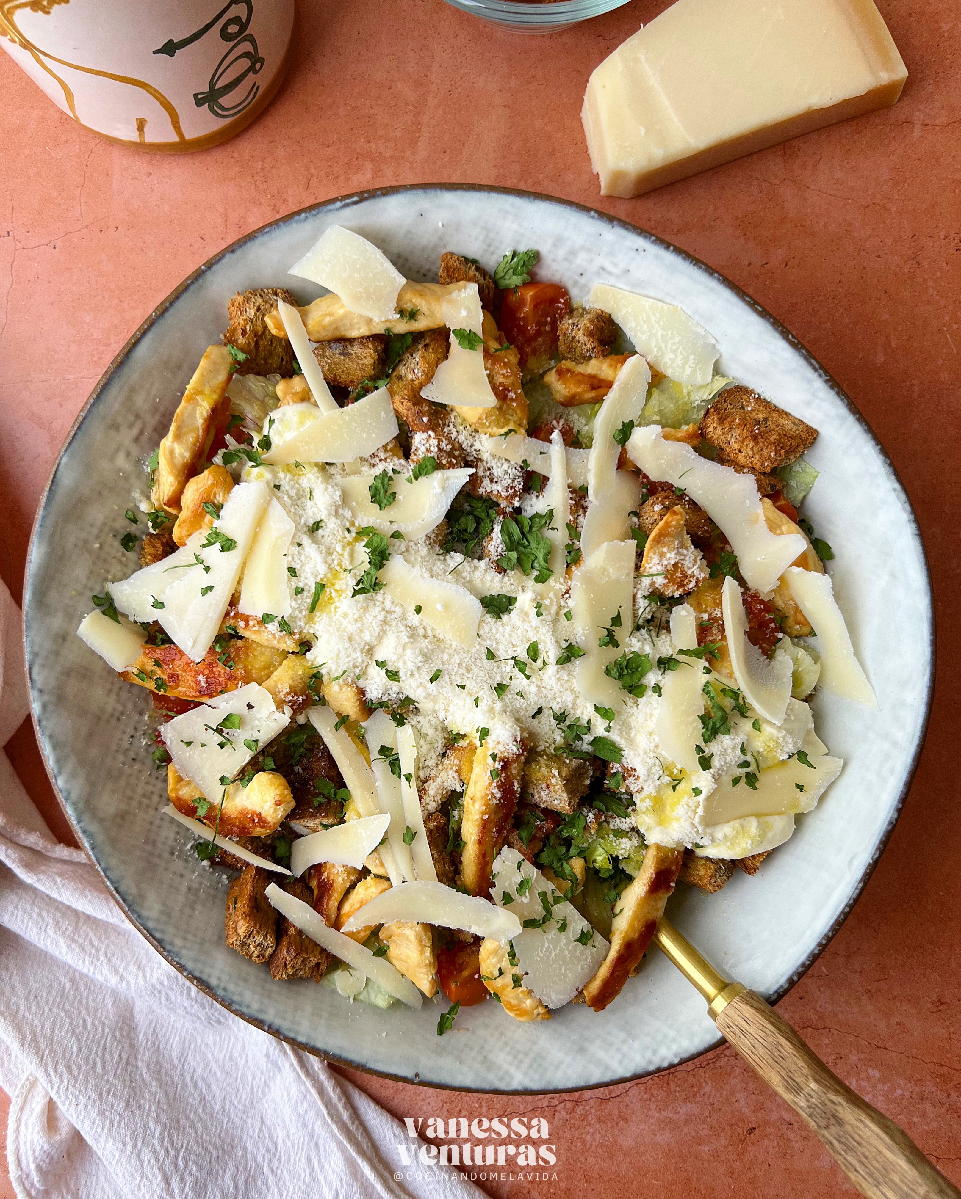 ENSALADA DE POLLO