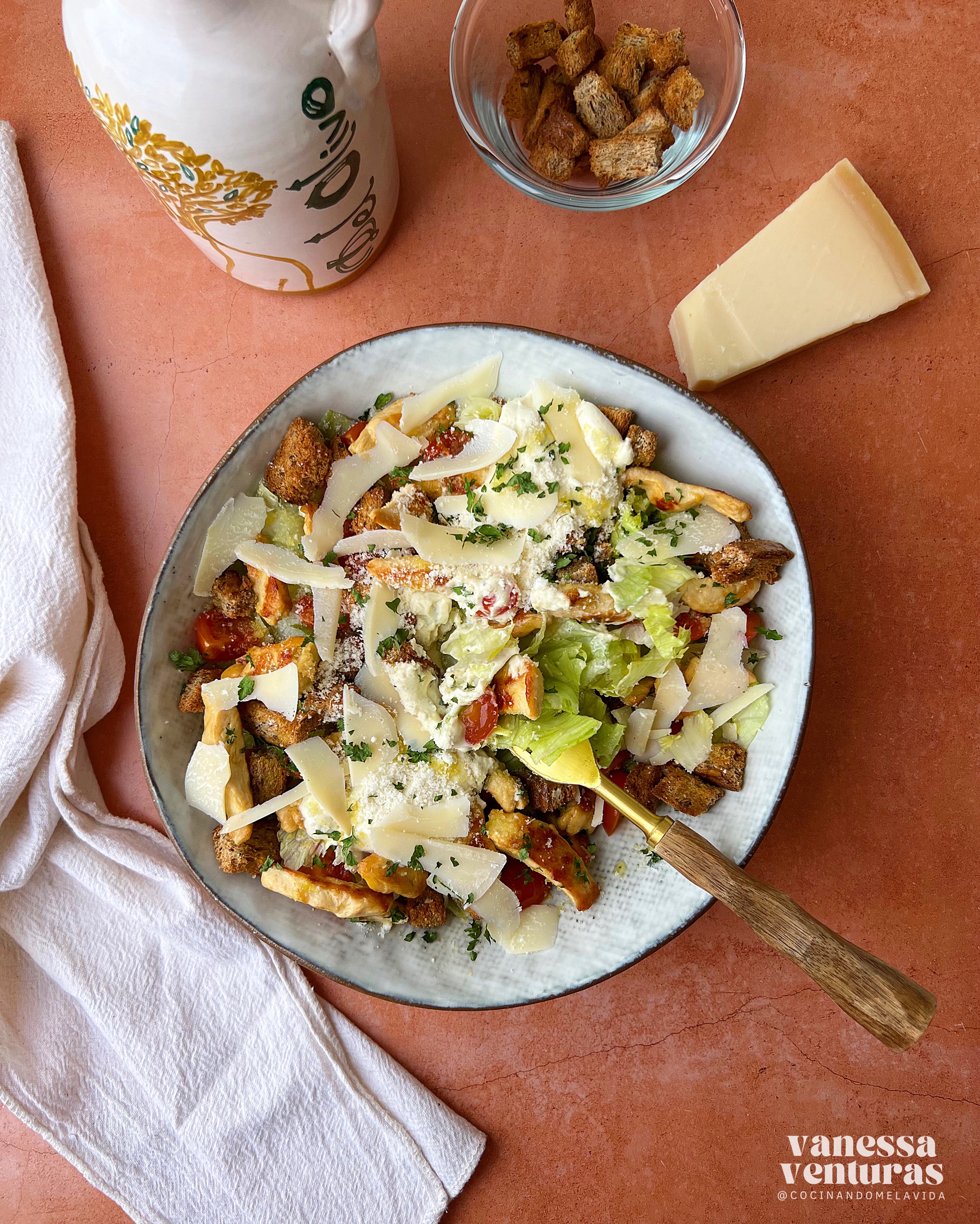 ENSALADA DE POLLO
