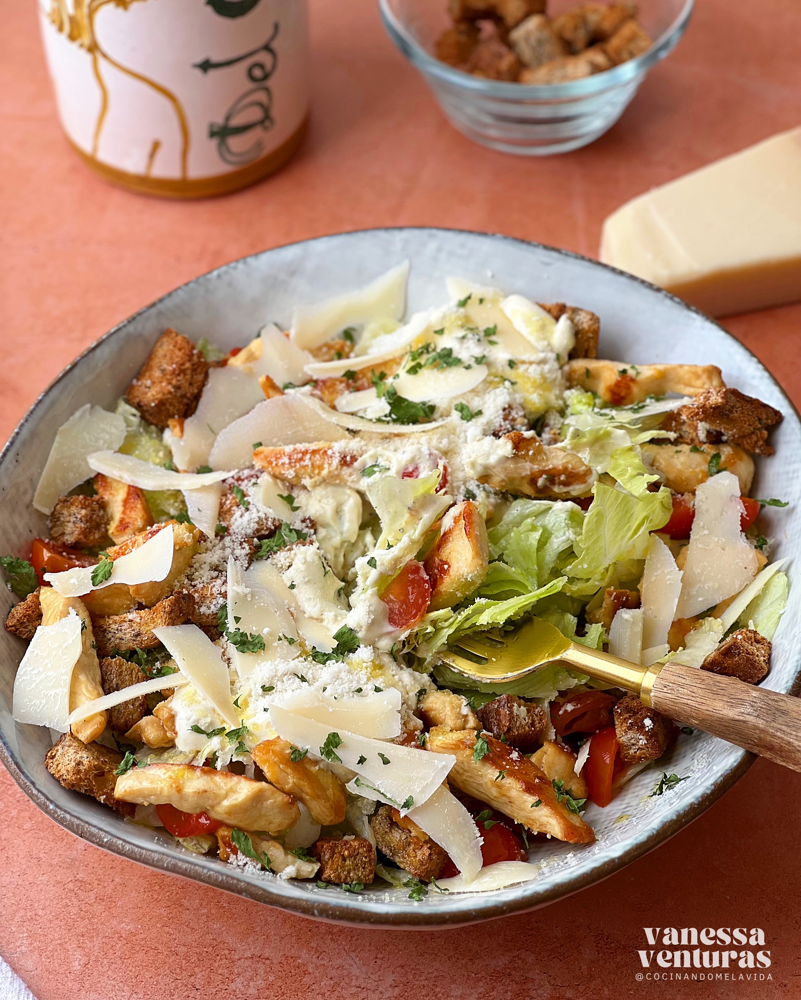 ENSALADA DE POLLO