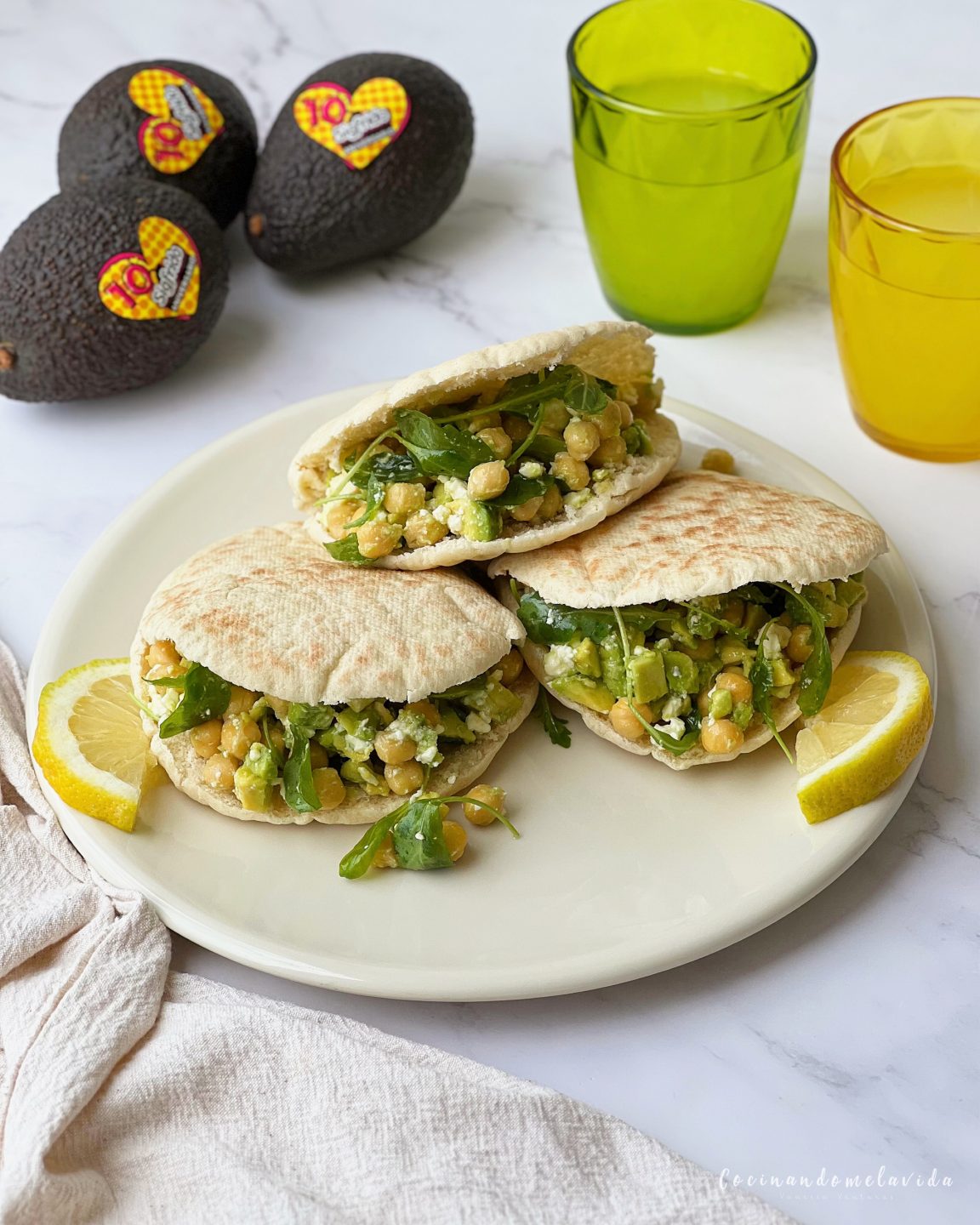 PAN PITA CON GARBANZOS