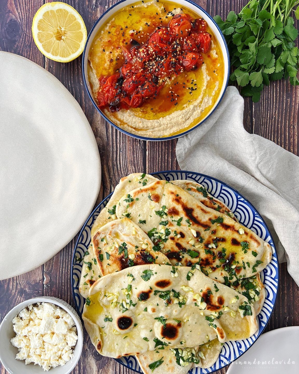 PAN NAAN Y HUMMUS CASERO