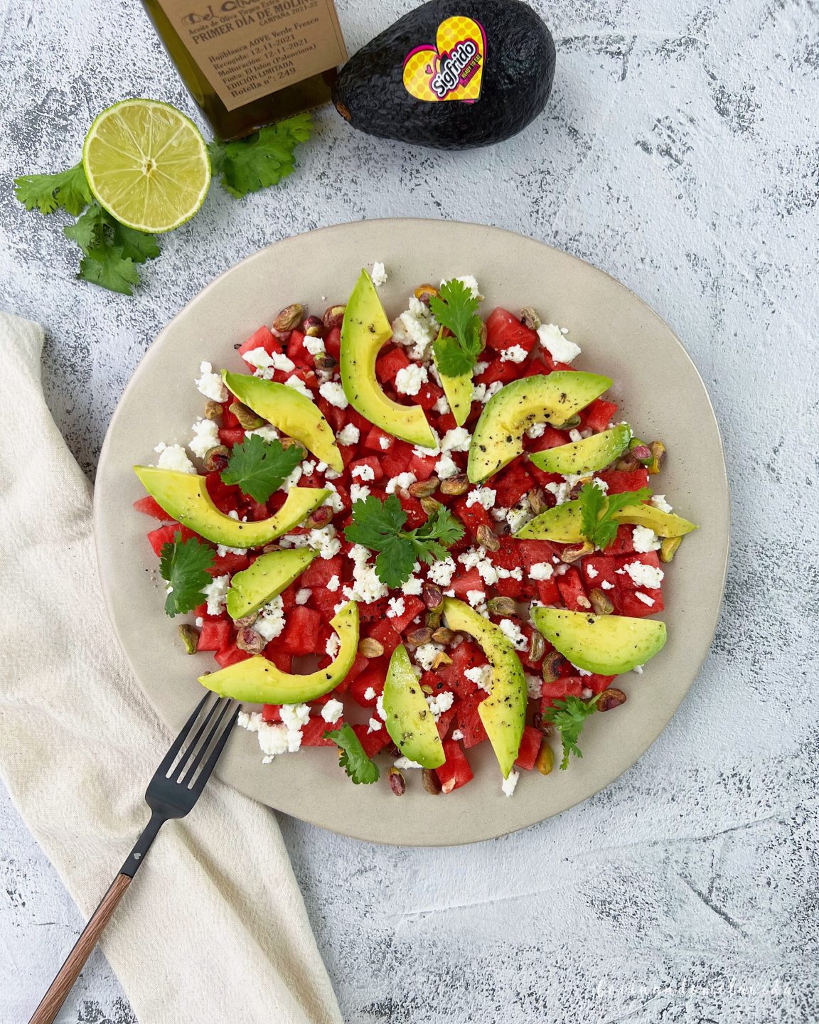 ENSALADA DE SANDÍA Y AGUACATE