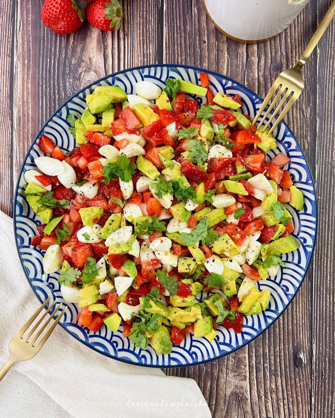 ENSALADA DE FRESAS Y AGUACATE