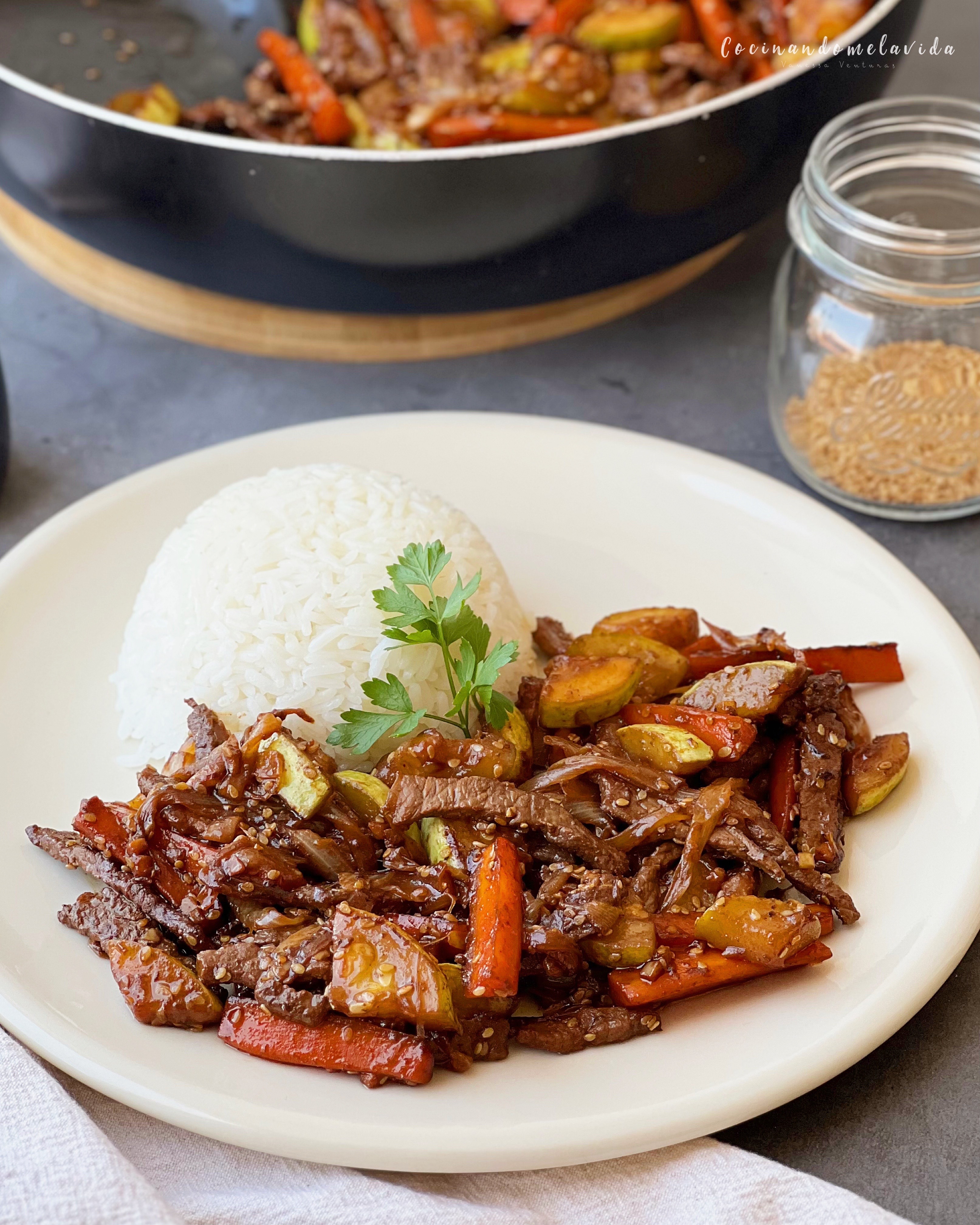 TERNERA CON VERDURAS ESTILO CHINO