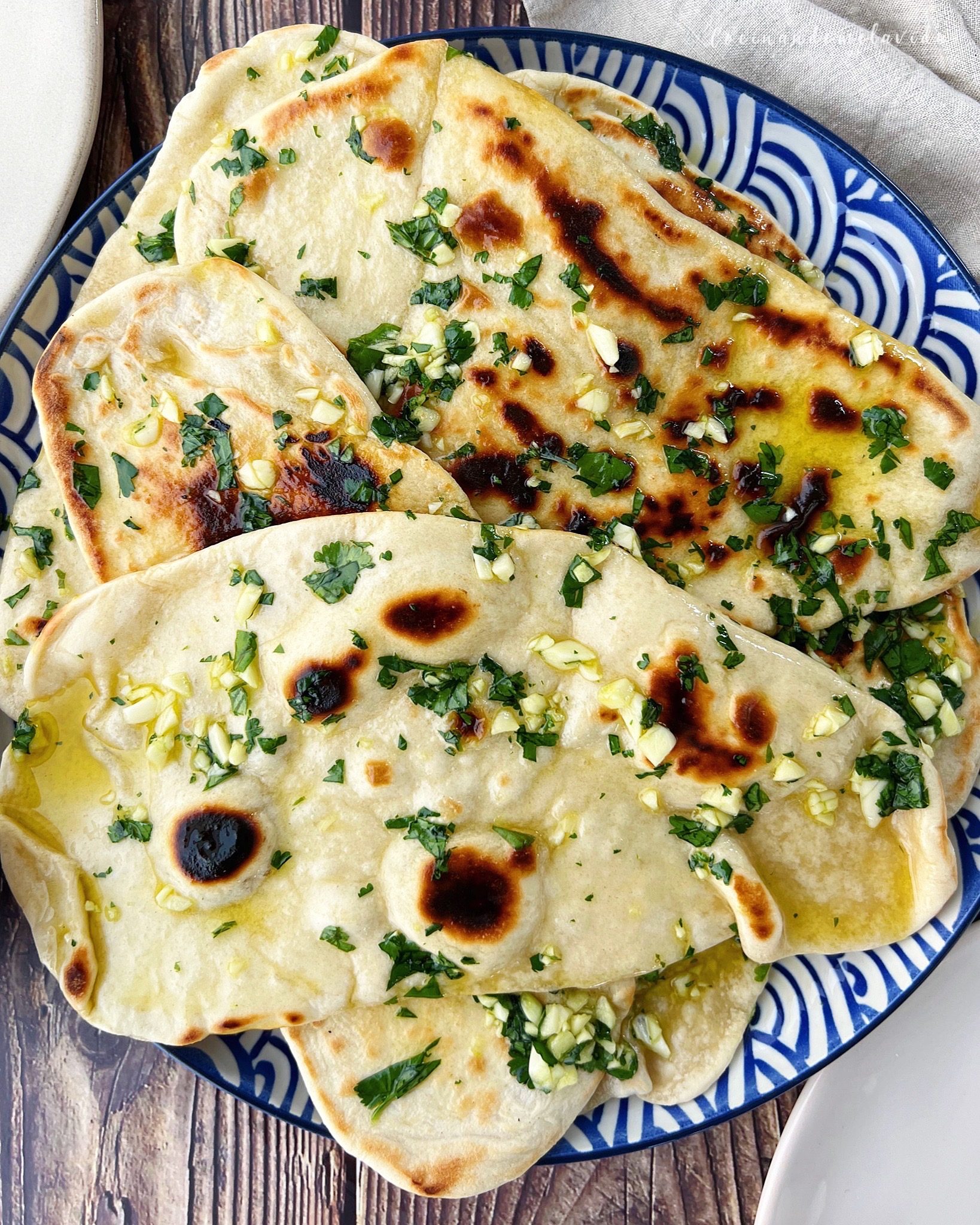 PAN NAAN Y HUMMUS CASERO PAN NAAN Y HUMMUS CASERO