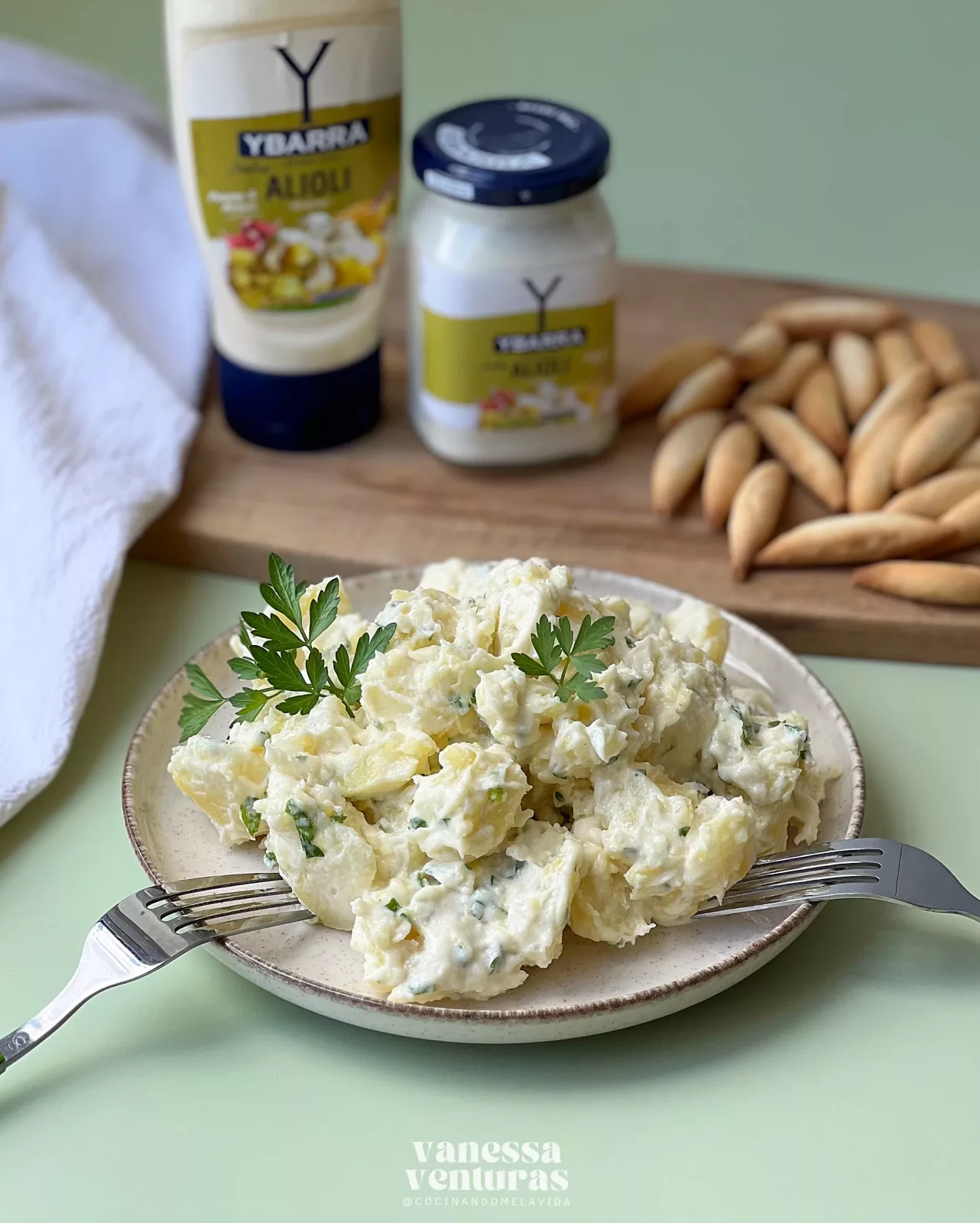 PATATAS COCIDAS CON ALIOLI