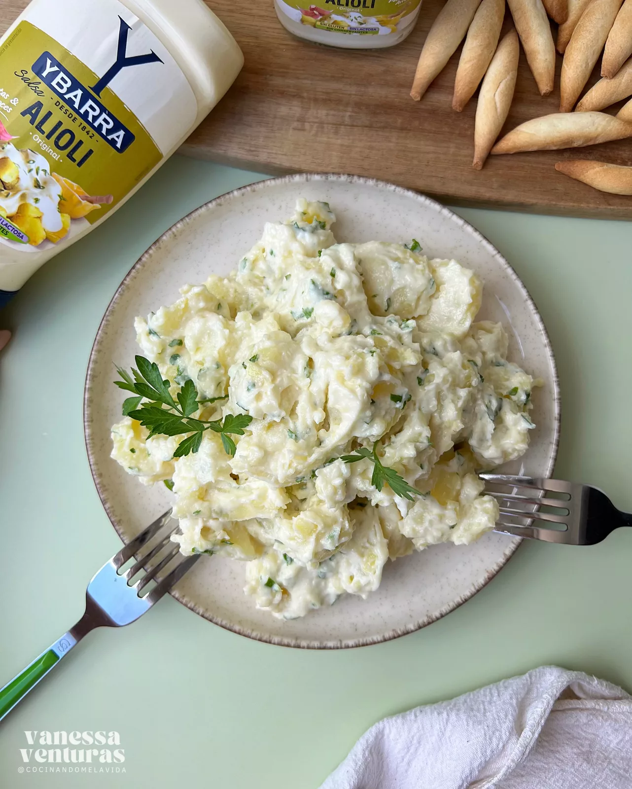 PATATAS COCIDAS CON ALIOLI