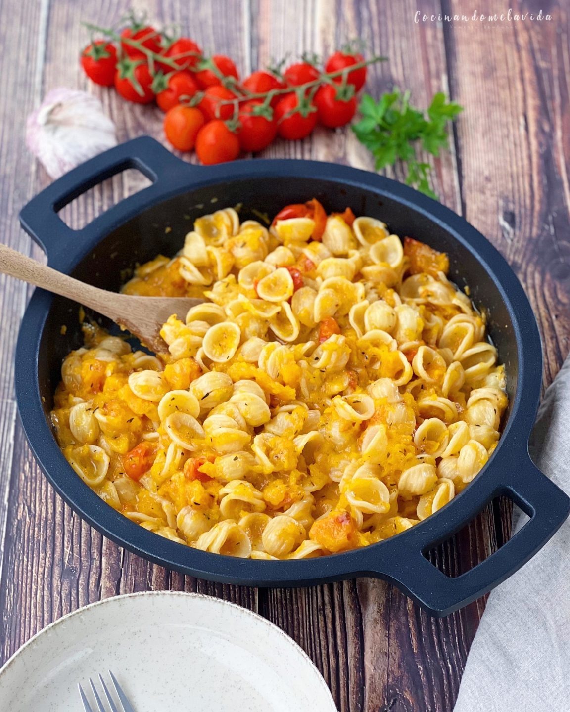 PASTA CON CALABAZA Y QUESO DE CABRA