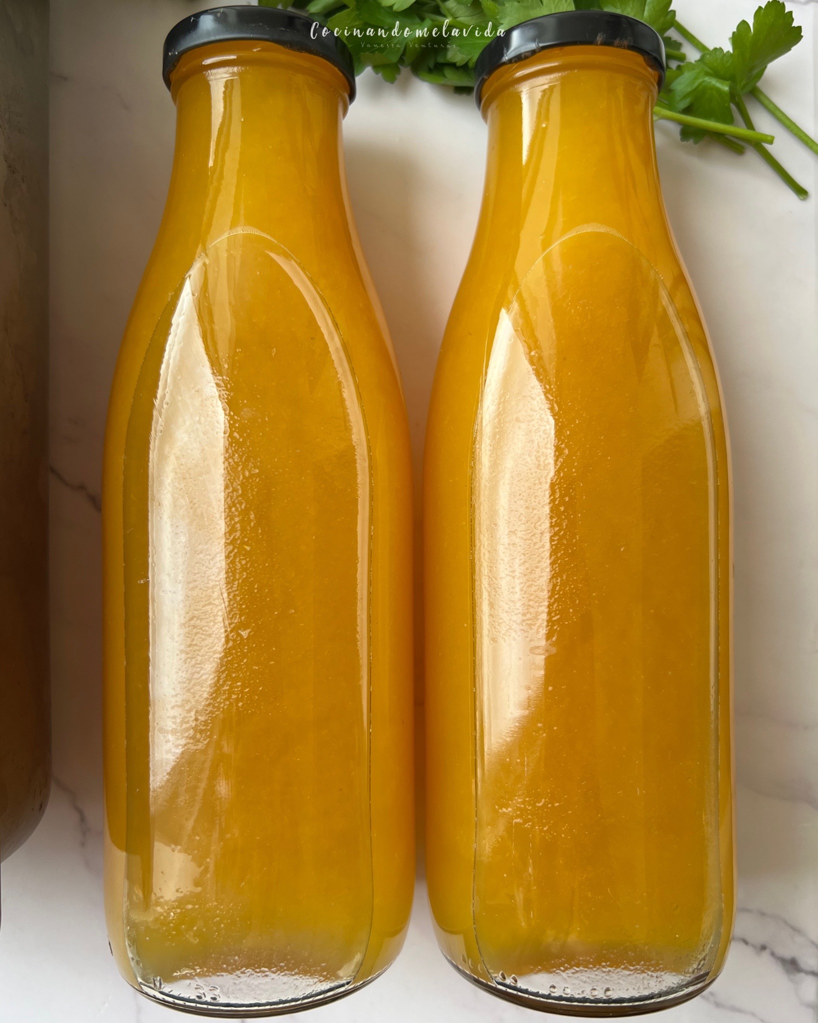 BATCH COOKING + RECETAS 23 DE OCTUBRE 2022 Caldo de pescado